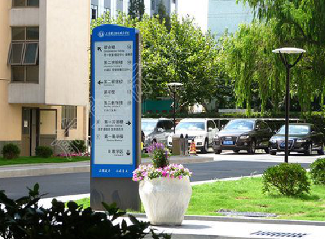 岚皋哪些因素影响宣传栏的制作？